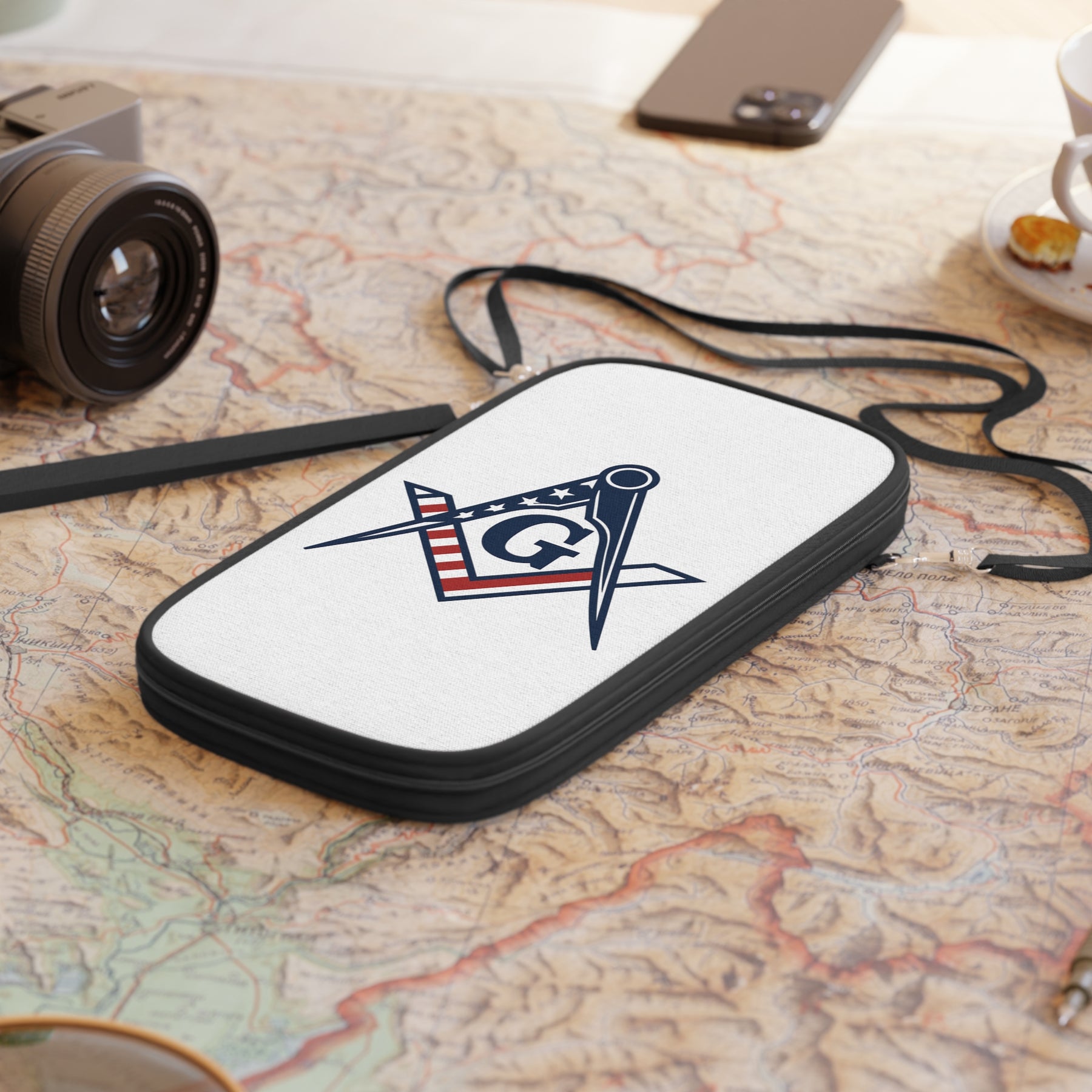 Master Mason Blue Lodge Passport Wallet - US Flag Square & Compass G - Bricks Masons