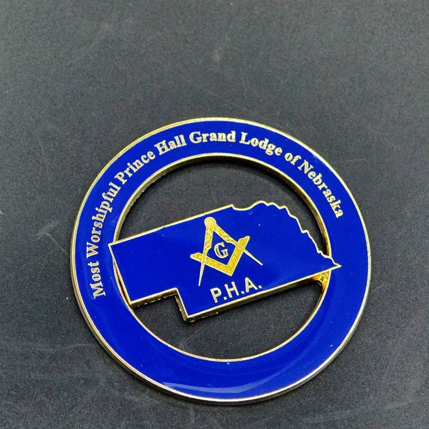 Master Mason Blue Lodge Car Emblem - Most Worshipful PHA Grand Lodge Of Nebraska Blue And Gold Plated Medallion - Bricks Masons