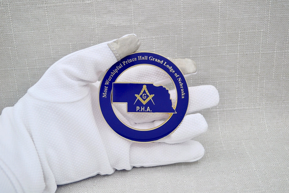 Master Mason Blue Lodge Car Emblem - Most Worshipful PHA Grand Lodge Of Nebraska Blue And Gold Plated Medallion - Bricks Masons