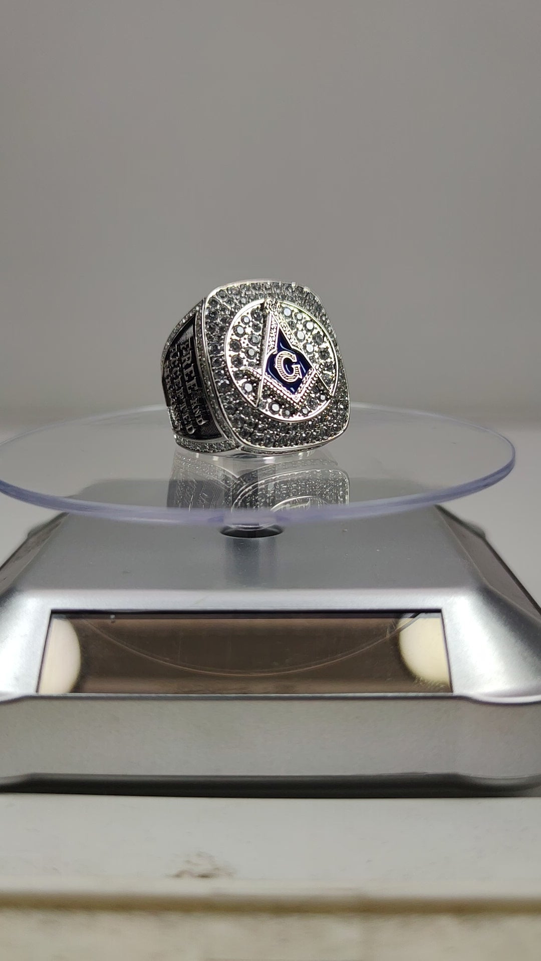 Master Mason Blue Lodge Ring - Sterling Silver With Rhinestones - Bricks Masons